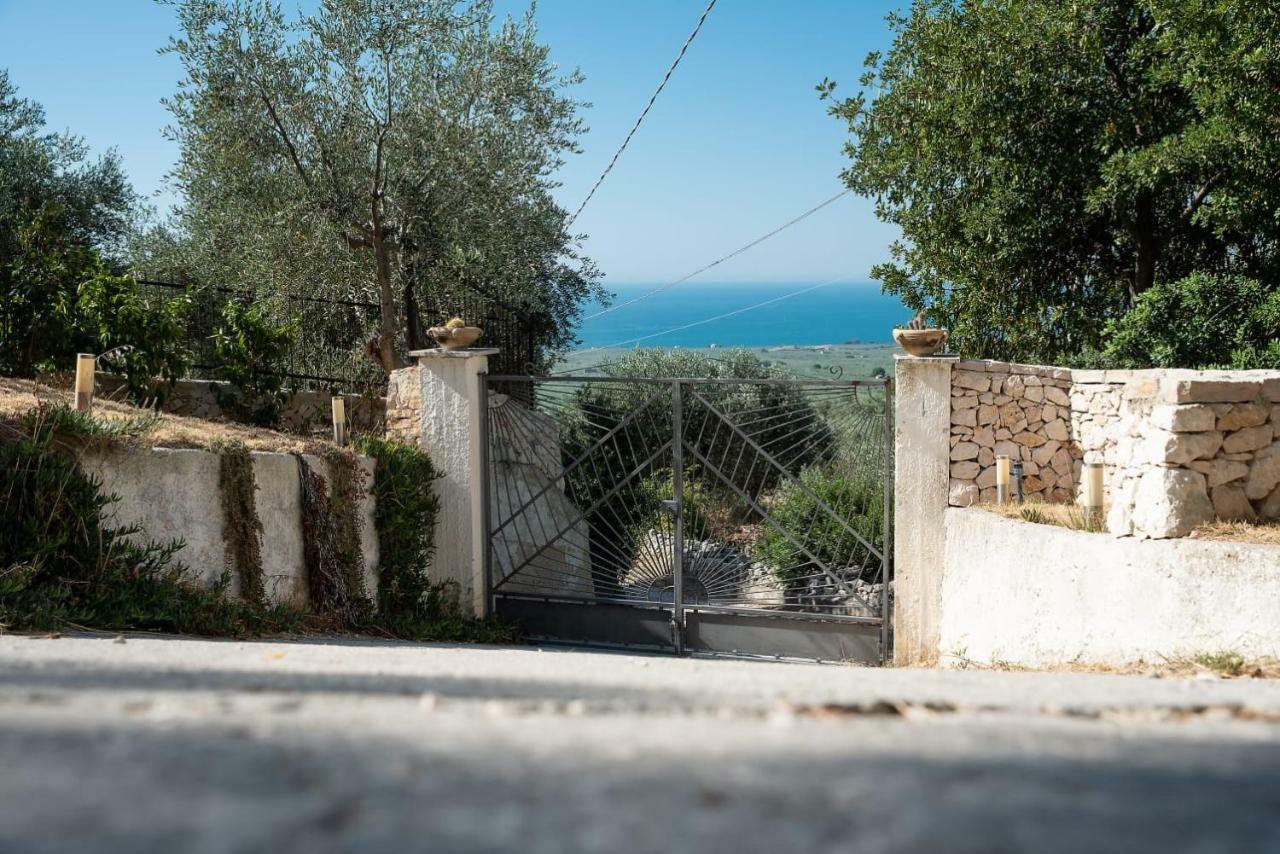 Dimora Mariuccia Otel Monte SantʼAngelo Dış mekan fotoğraf